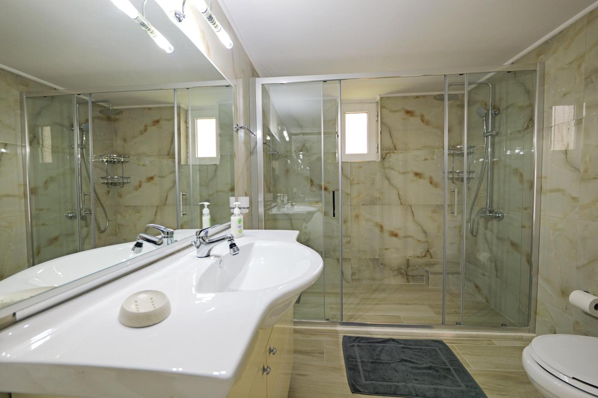 Villa Vrion Sarande Bagian luar foto